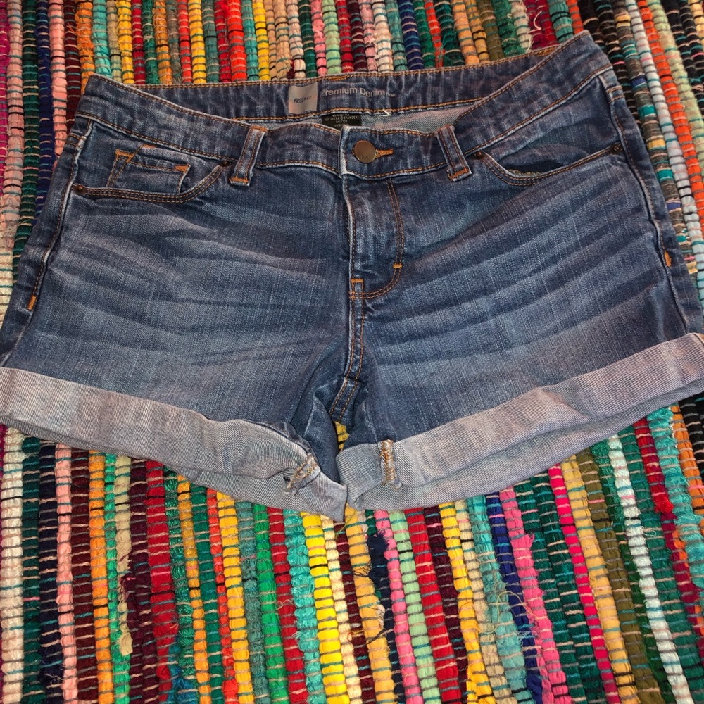 Mid rise jeans shorts